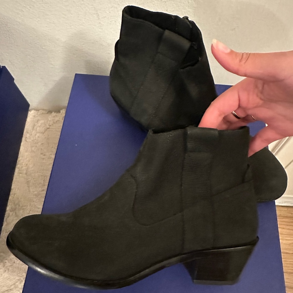 New leather boots
